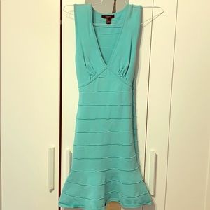 FOREVER 21 V-Neck Mini Dress